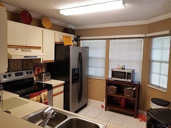 3rd image of 30 Kings Colony Ct #30