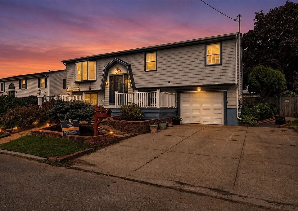 1st image of 202 Oman St
