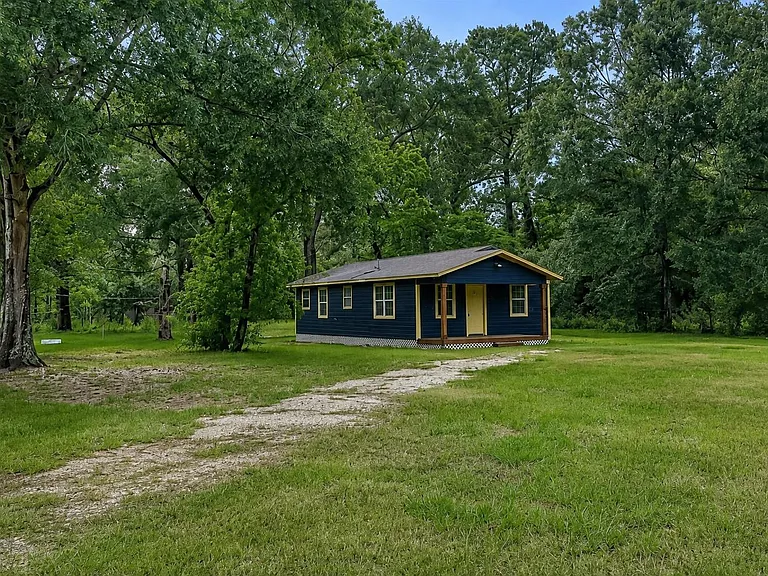 15897 Dewberry Ln — Photo 1