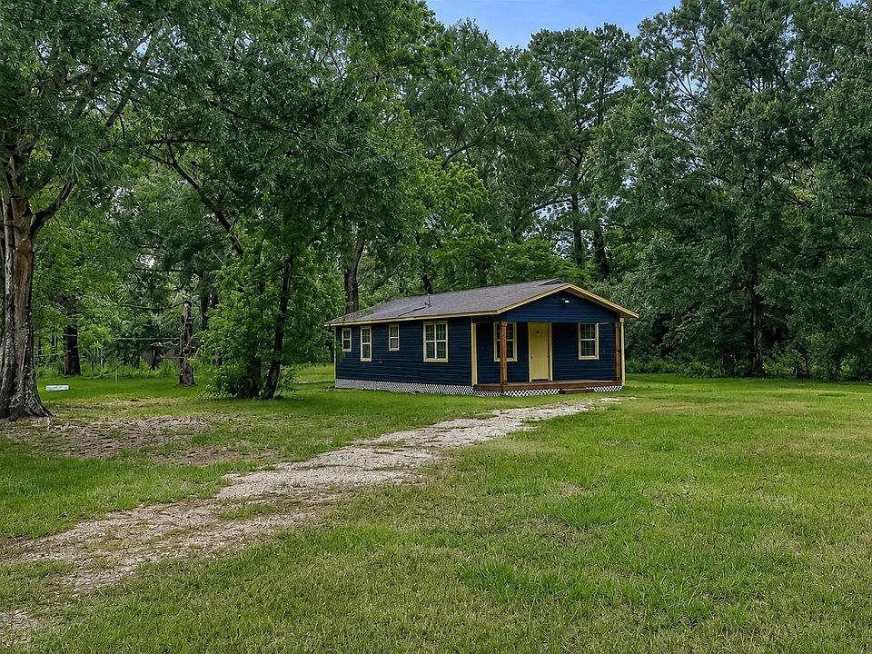 1st image of 15897 Dewberry Ln