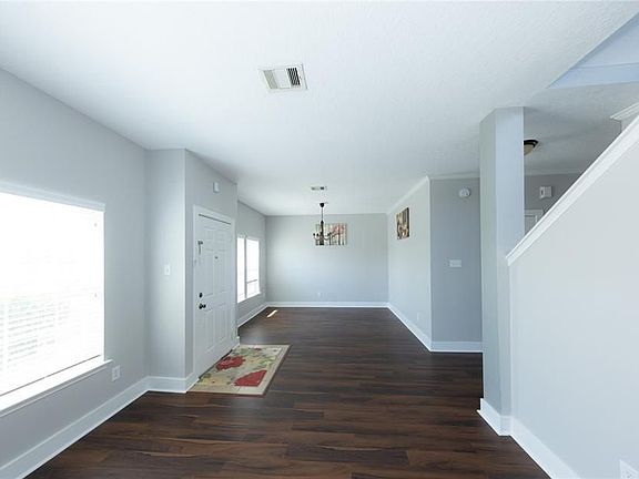 4th image of 20847 Settlers Lake Cir N