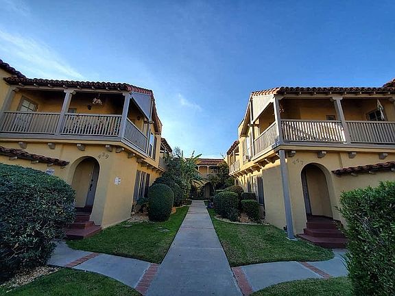 2nd image of 441 N Stanley Ave #03dhum14t