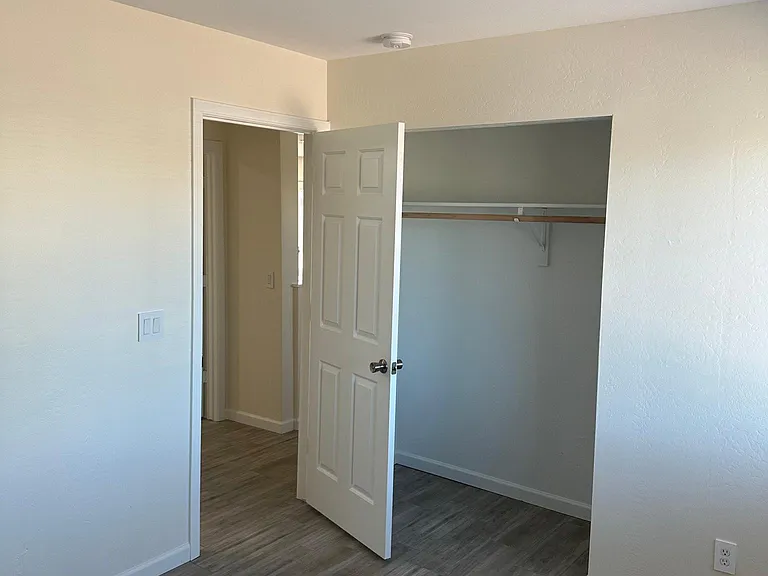 6834 S 43rd Pl — Photo 25