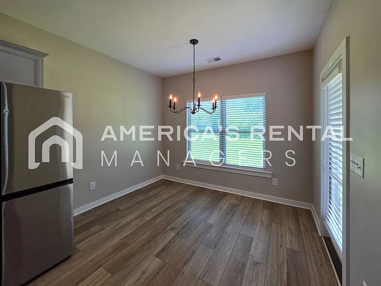41 Whithall Cir — Photo 16