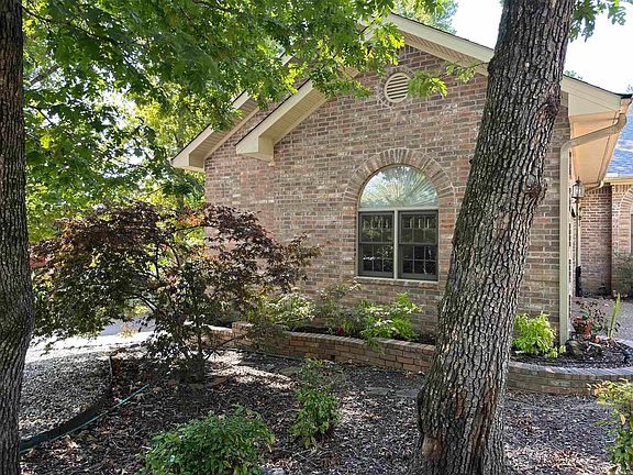4th image of 6 Cabrillear Ln