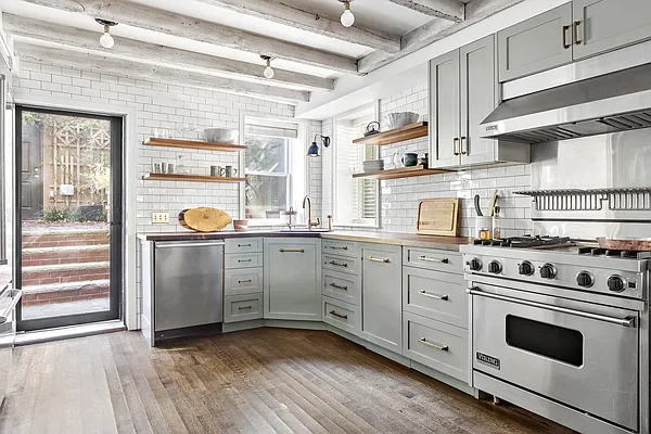 Sold by Compass | media 11