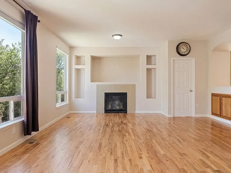 1395 E 100th Ln — Photo 12