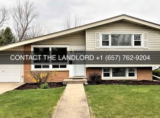 1094 Anthony Rd, Wheeling, IL 60090