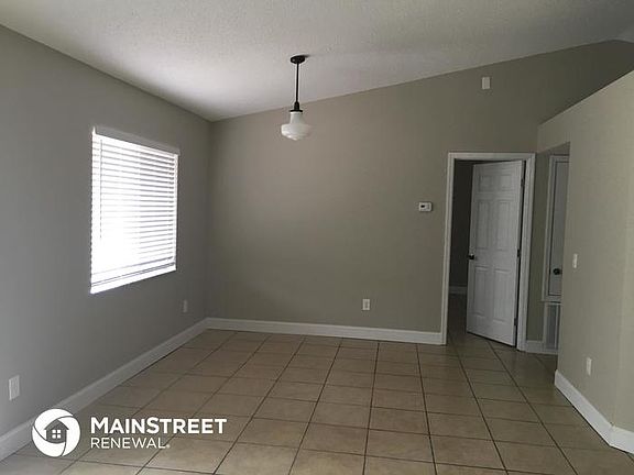 2nd image of 406 Ashbourne Dr