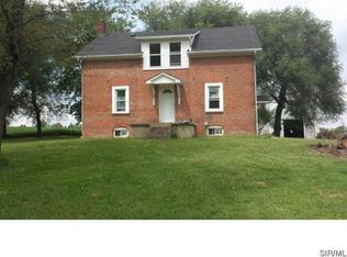 12149 Sportsman Rd, Highland, IL 62249