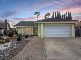 1422 Red Bark Rd, Escondido, CA 92029