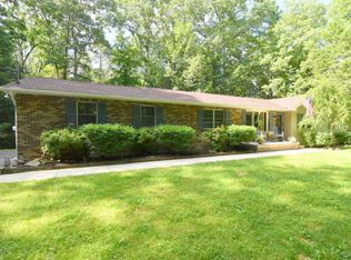 1706 Vineyard Rd, Stroudsburg, PA 18360