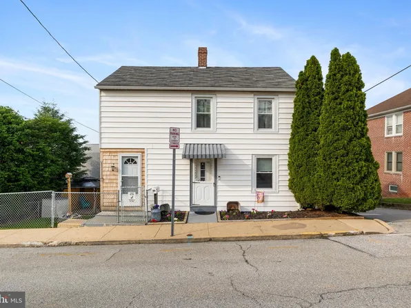 99 S Pine St, Red Lion, PA 17356