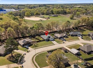307 Mission Crest Cir, Lindale, TX 75771