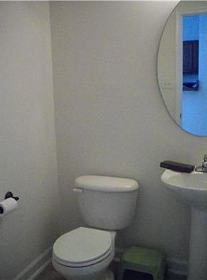 4th image of 222 Paradise Dr