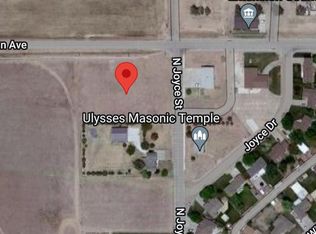 919 N Joyce Dr, Ulysses, KS 67880