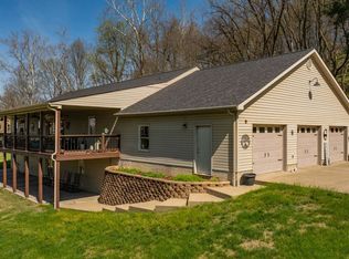2475 Lee Cir, Syracuse, OH