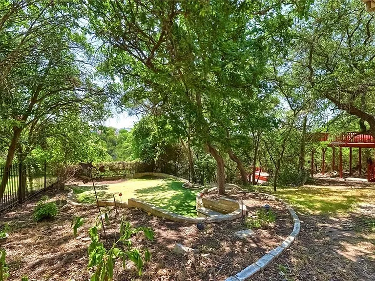 9909 Pickfair Dr — Photo 33