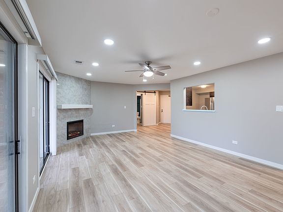 3rd image of 4222 N Pheasant Trail Ct Unit 1