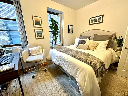 Rented by J PRESTON AND ASSOCIATES INC | media 12