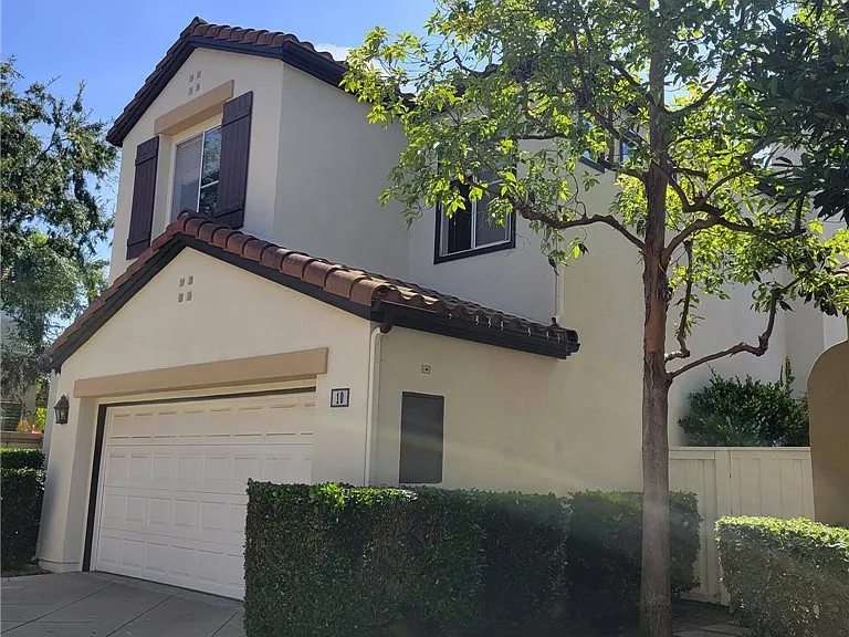 10 Del Ventura — Photo 2