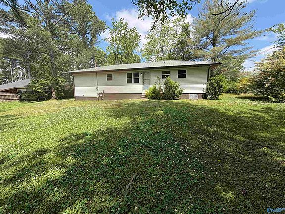 3rd image of 1029 Rabbit Town Rd