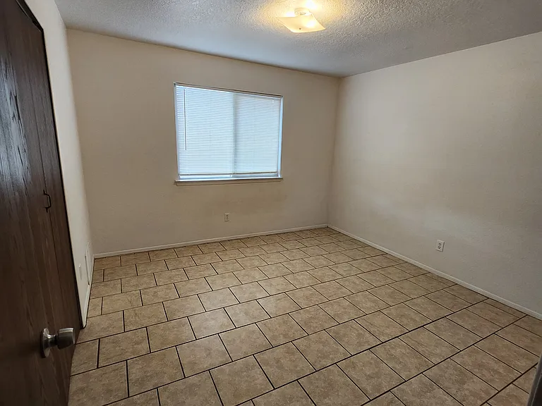 448 Dartmouth Ave #C — Photo 11