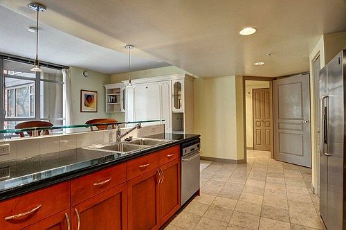 5th image of 2929 1st Ave APT 212