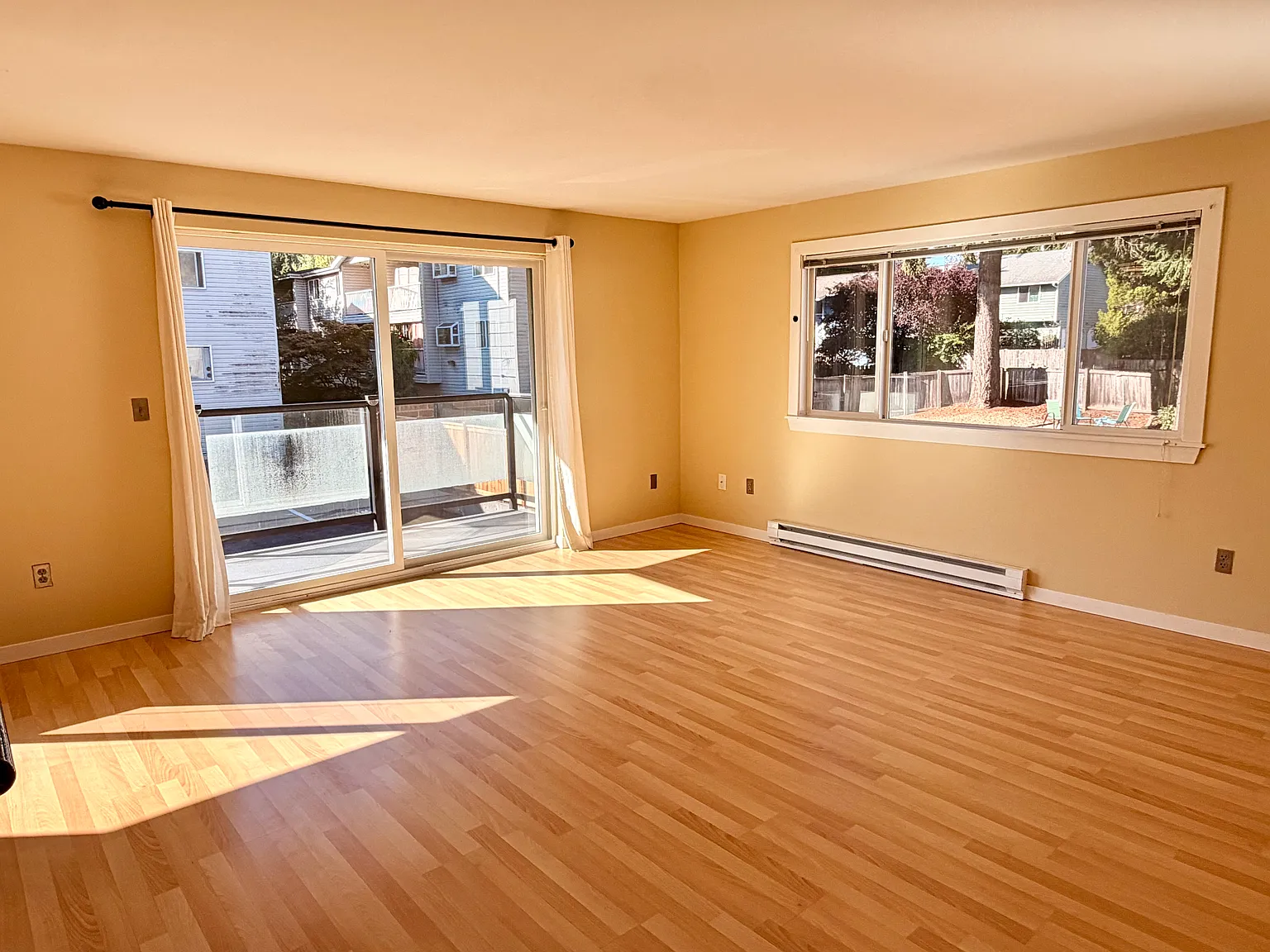 2 bed, 829 sqft, $2,150 — Photo 4