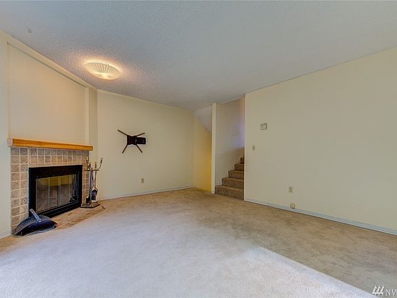 3rd image of 4004 S 158th St APT C