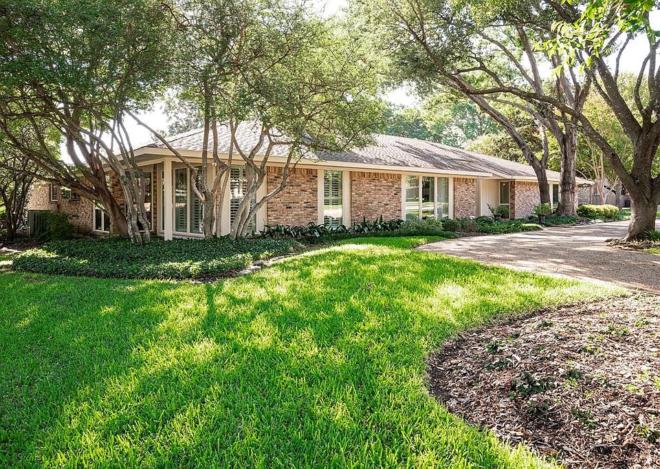1st image of 11651 Forest Creek Cir