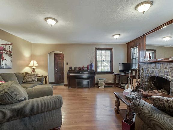 4th image of 3342 Orlando St