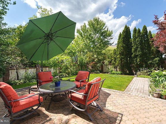 5th image of 5 Hampstead Ct