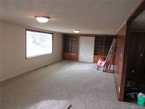 4th image of 100 Wrenn Ave