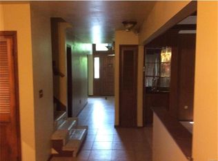 635 Hunters Ridge Dr, Saint Louis, MO 63135