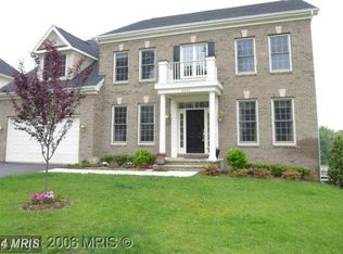 8073 Winstead Manor Ln, Lorton, VA 22079