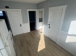 39 Perrin Ave FLOOR 2, Pawtucket, RI 02861