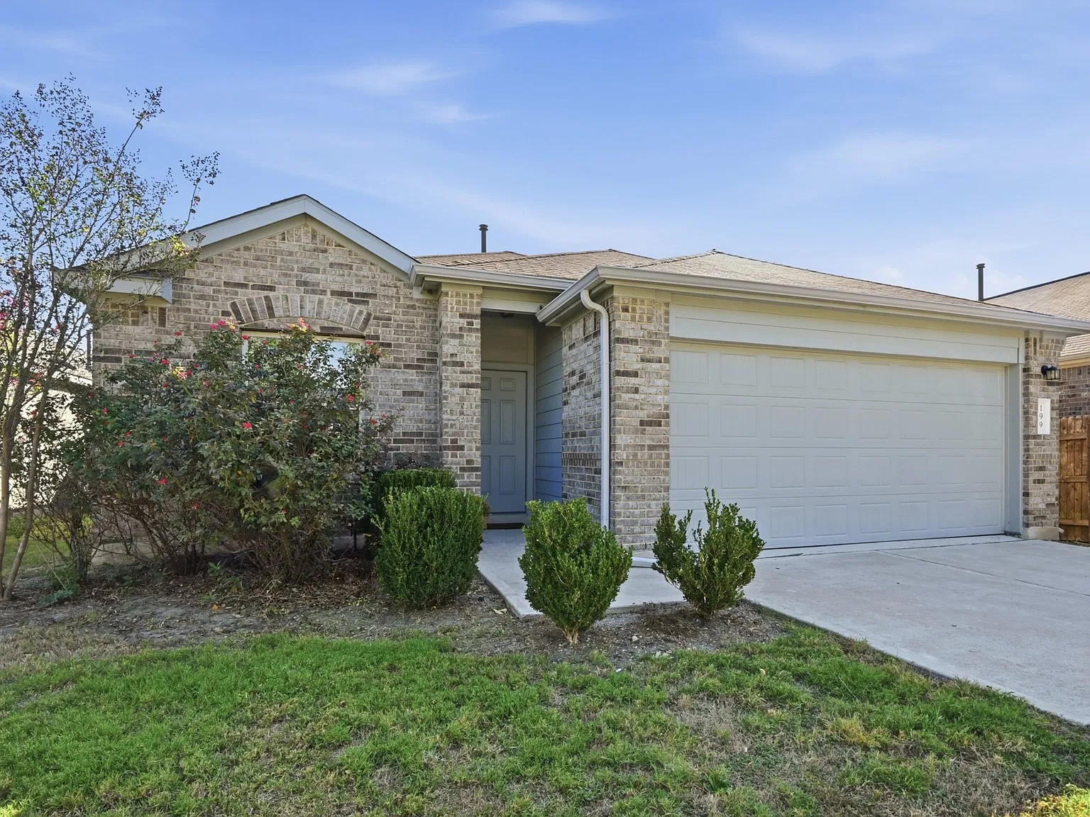 3 bed, 1690 sqft, $1,895 — Photo 3