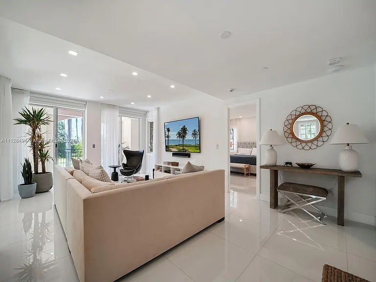 19117 Fisher Island Dr #19117 — Photo 7