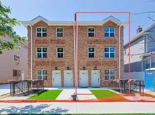 842 E 225th St, Bronx, NY 10466