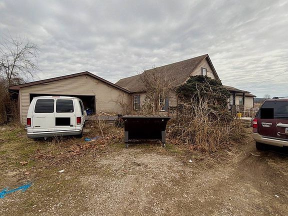 2nd image of 3725 Beaver Creek Rd