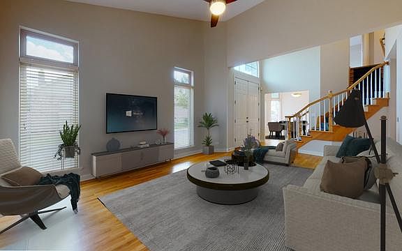 5th image of 9239 Nagle Ave
