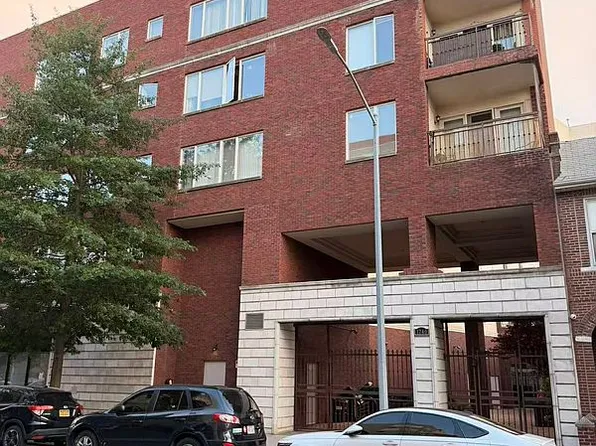 1740 W 4th St APT 2C, Brooklyn, NY 11223