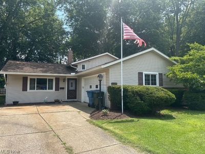 4505 Oak Cir, North Olmsted, OH, 44070