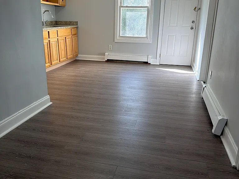 247 N 4th St #2 — Photo 8