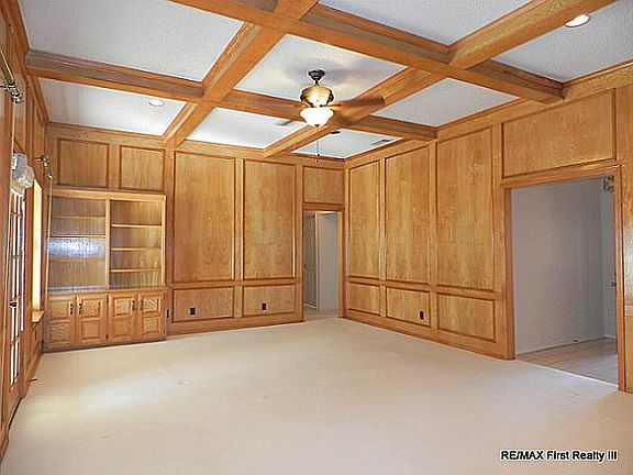 4th image of 9 Valley Wood Ct