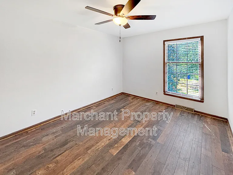 601 Fairview Church Rd — Photo 12
