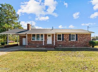491 Suttontown Rd, Mount Olive, NC 28365