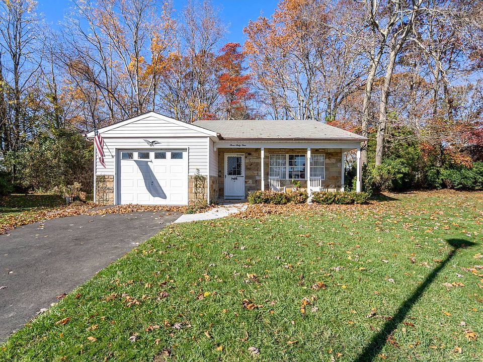 364 Sheffield Ct, Ridge, NY 11961 Zillow