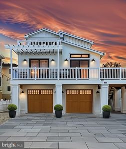 210 N 14th St, Surf City, NJ, 08008